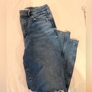 Good American Cropped Blue Jeans